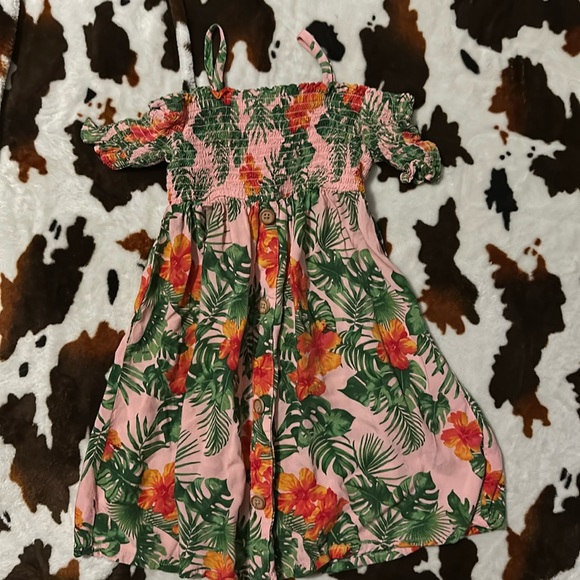 Dress size 3T. - Picture 1 of 3